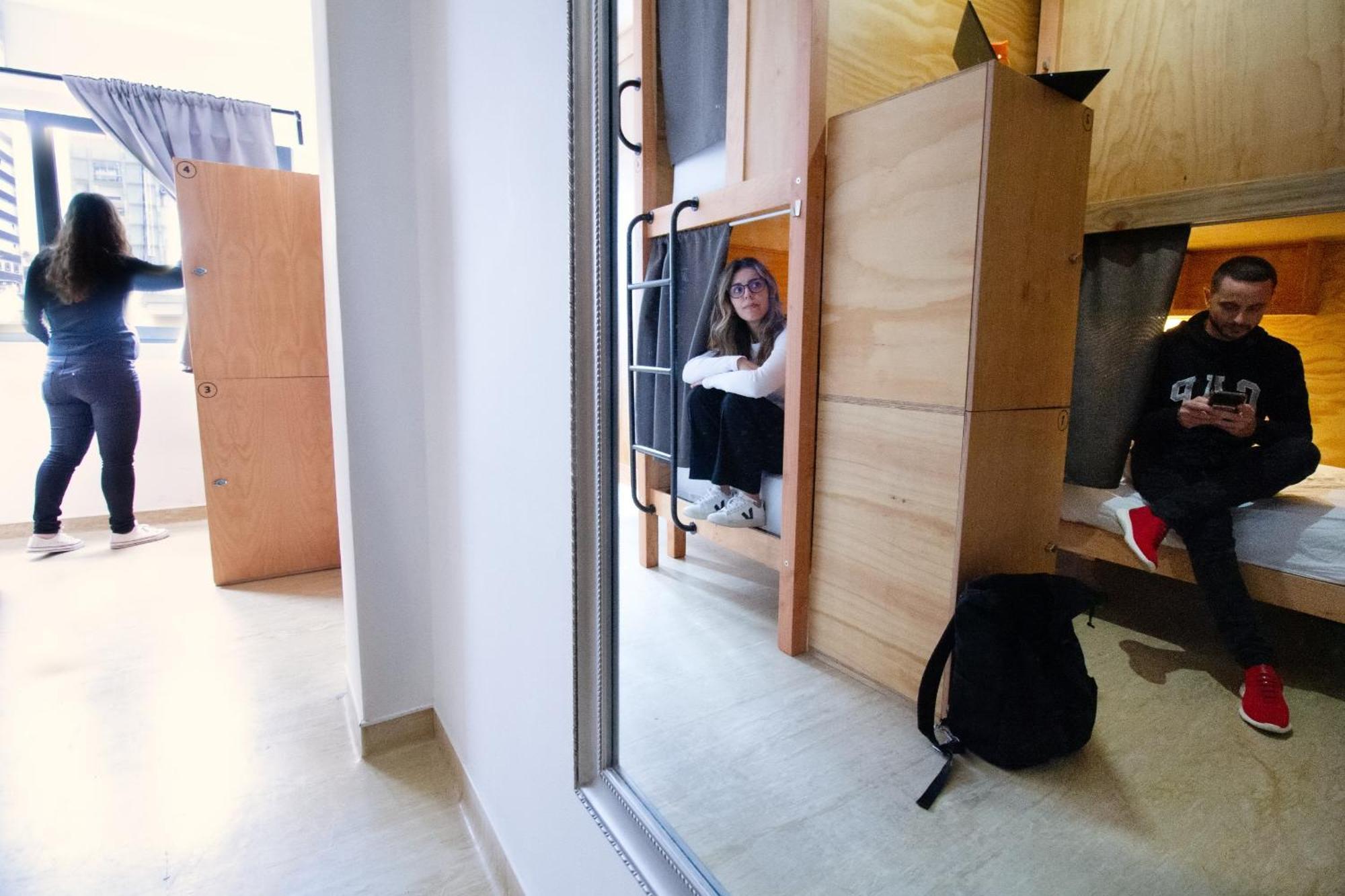 Cama em Dormitório Misto com 6 Camas